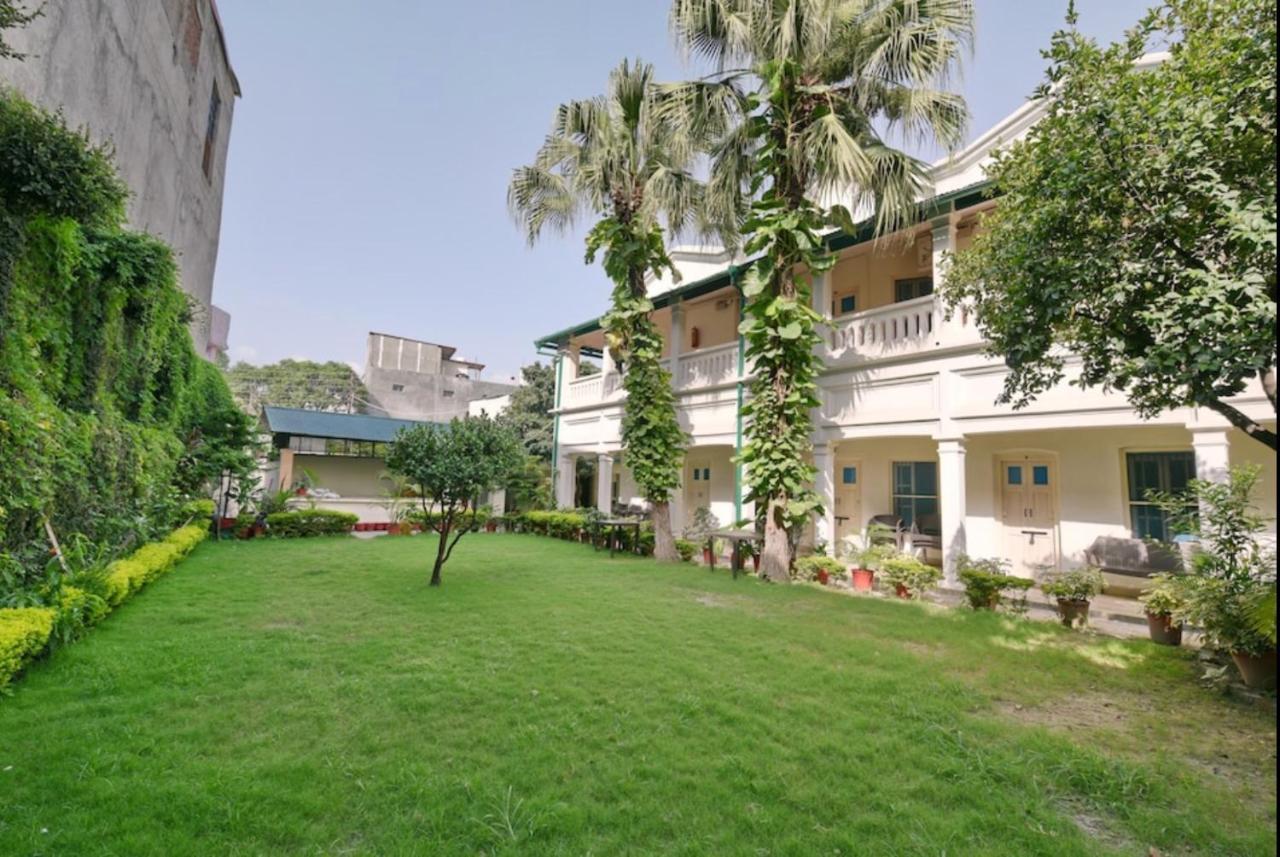 Hotel Heritage Dehradun Exterior photo